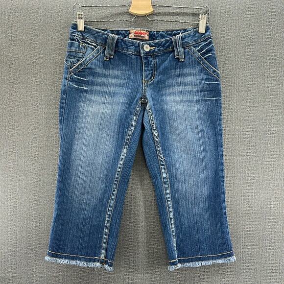 Vintage NOBO Low Rise Medium Wash Fringe Capris Embroidered Flap Pocket Junior 5 - Picture 1 of 10